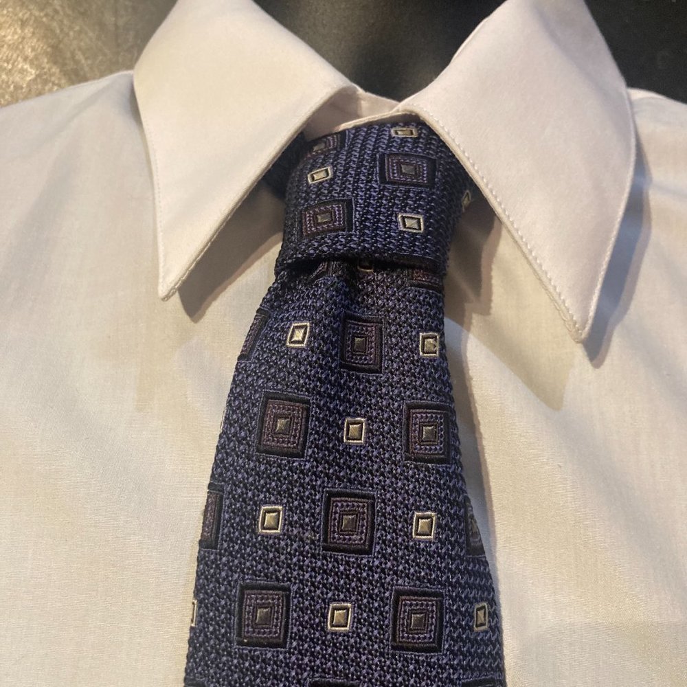 Robert Talbott Best of Class Bond Street Silk Necktie Blue Silver Geometric Tie